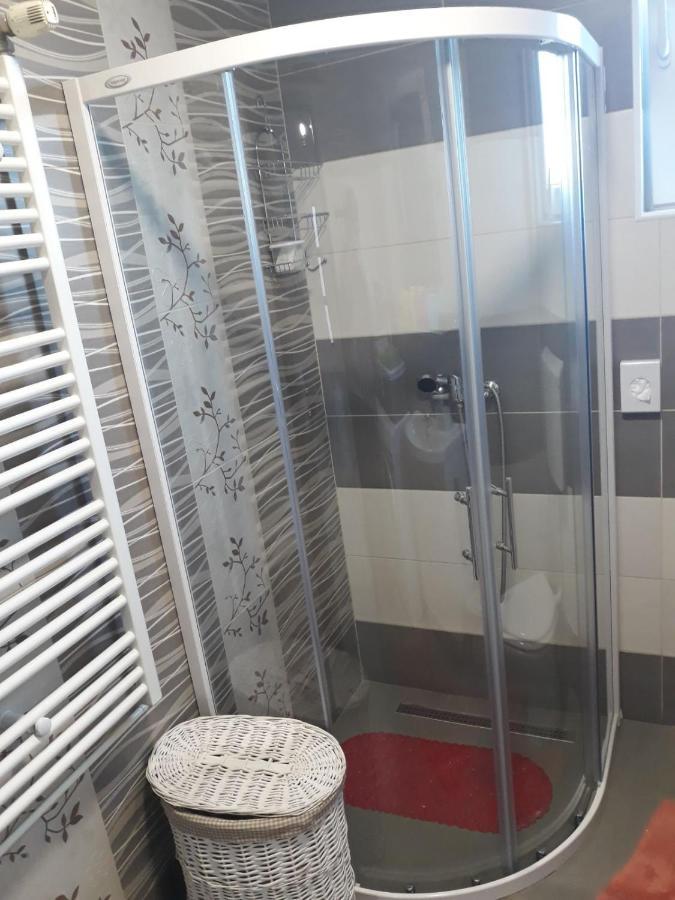 Tri Srece Apartamento Ogulin Exterior foto
